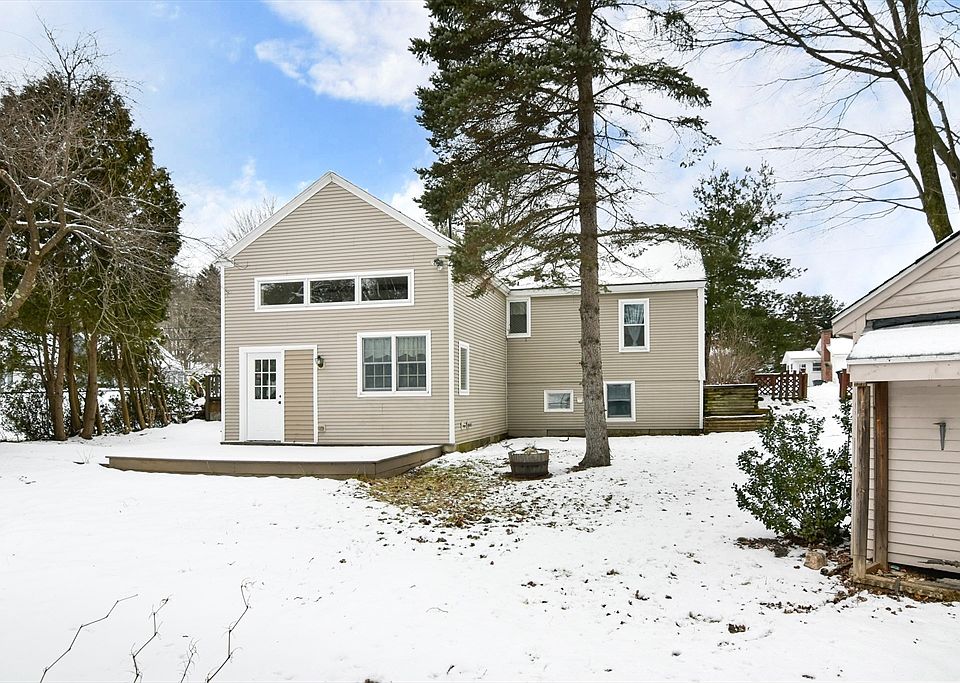 453 Oak St, Shrewsbury, MA 01545 Zillow