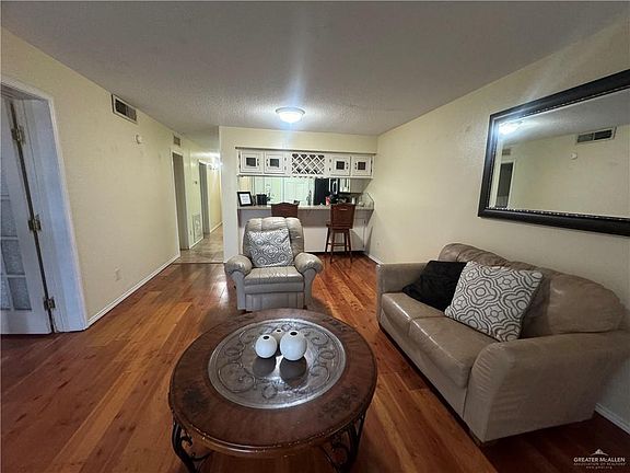 3rd image of 2900 Ashley Dr APT 502