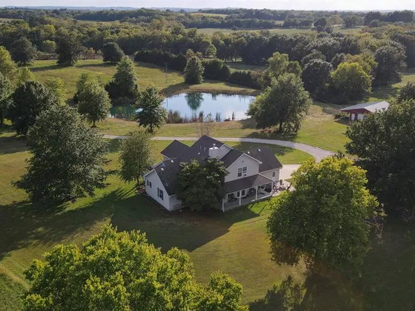 1611 Happy Hollow Rd, Napoleon, MO 64074