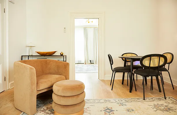 Rented by SPORN GROUP LLC | media 19