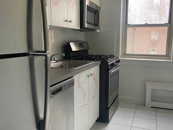 4th image of 82-34 138th St APT 4B
