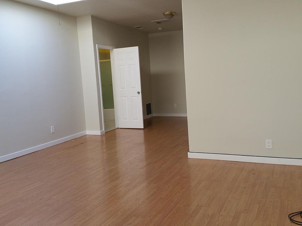 1st image of 921 B St Ste 302