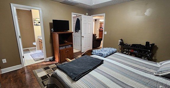 4th image of 196 Lee Road 2091