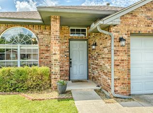 1848 Parkridge Dr, Norman, OK 73071