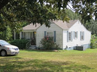 899 E South St, Greenbrier, TN 37073