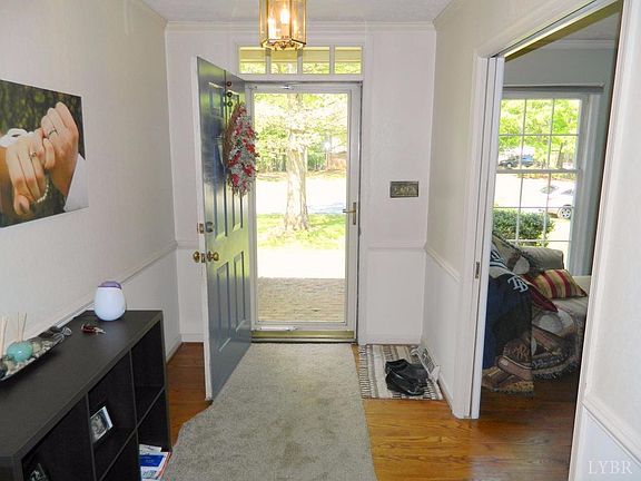 3rd image of 73 Robinson Dr