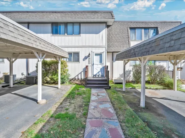 21 Pebblestone Cir, Suffield, CT 06078