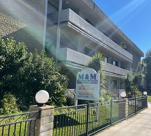 2nd image of 5020 Coldwater Canyon Ave APT 205