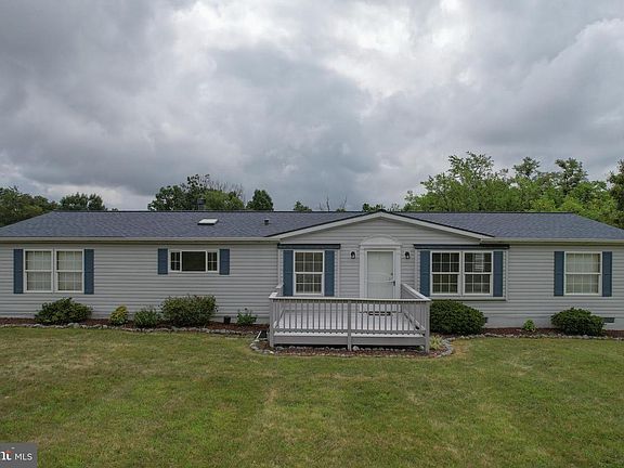 3rd image of 706 Loop Rd