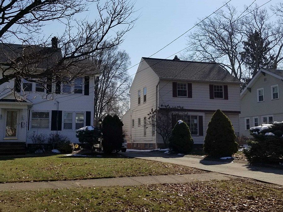4513 S Hills Dr, Cleveland, OH 44109 Zillow