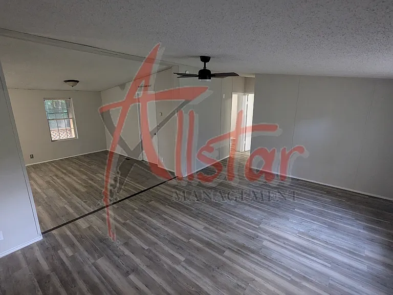7682 Edwards Place Rd E — Photo 5