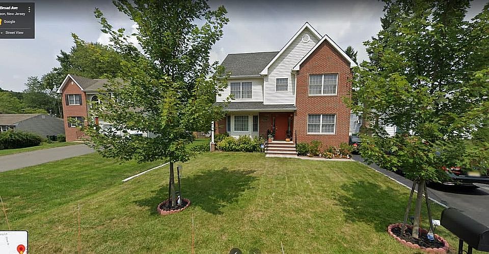 2nd image of 27 Broad Ave