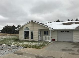 905 Bailey St APT 11, Stratton, NE 69043