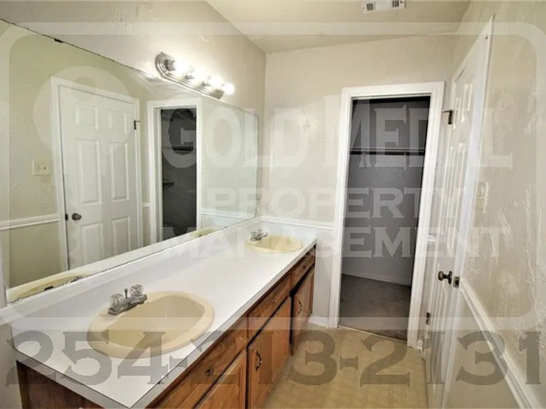 109 Benjamin Cir — Photo 10