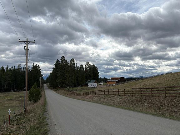 4th image of 6116 W Kootenai Rd