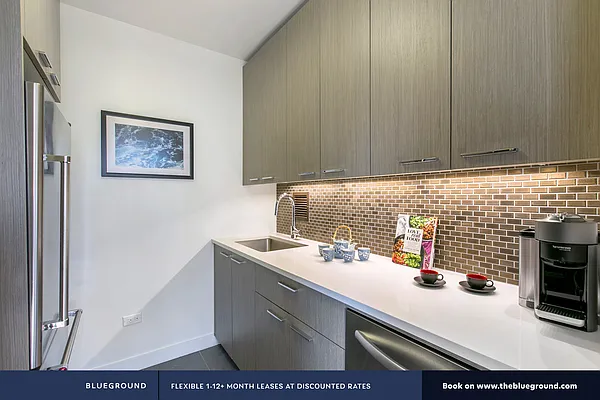 Rented by The Blueground | media 6