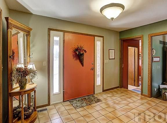 4th image of 3226 Gleneagle Dr