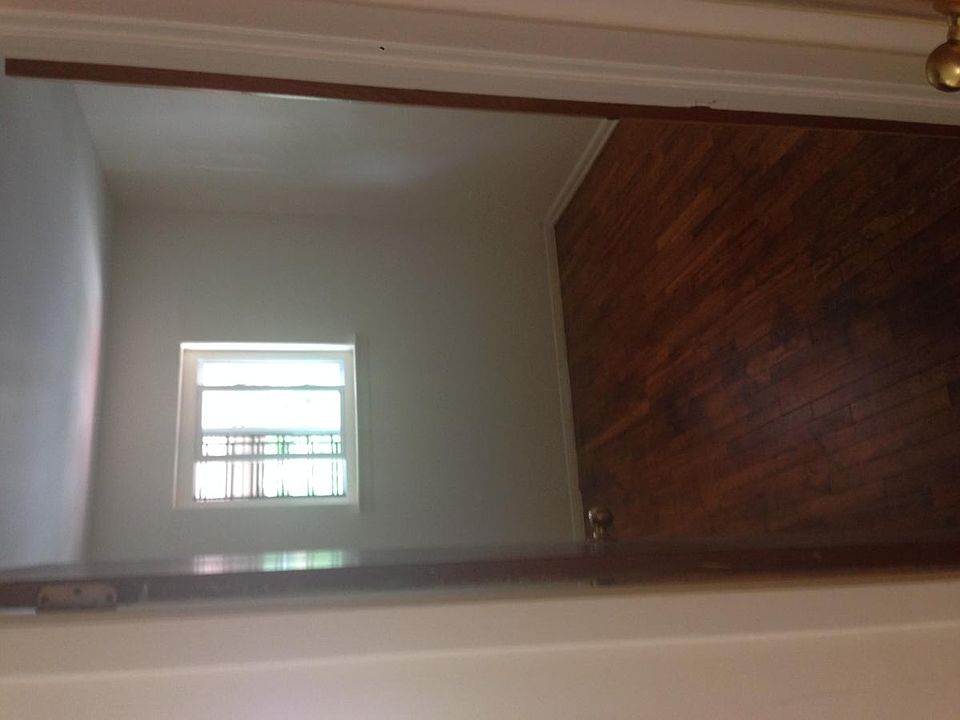 1st image of 3215 Bruner Ave #1