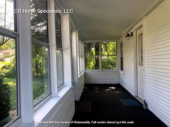 3 season porch with screened windows