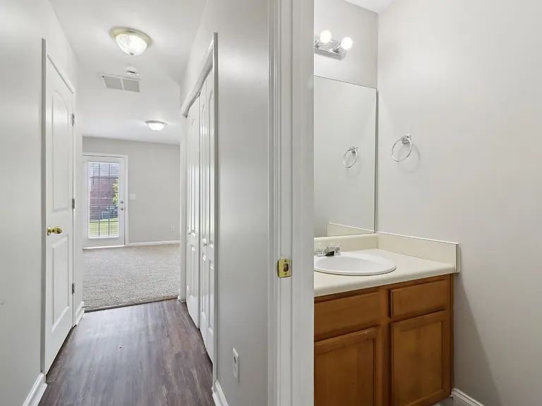 7712 Autry Cir #204 — Photo 19