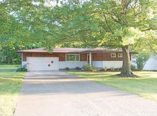 226 Habant Dr, Amherst, OH