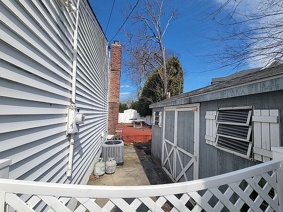 4th image of 27 Tanwood Dr