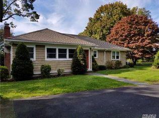 350 Oak Rd, New Suffolk, NY 11956