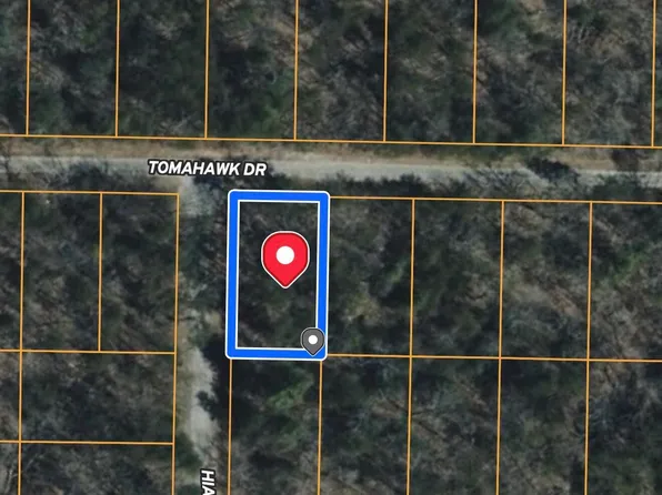 6028 Tomahawk Dr, Crossville, TN 38572
