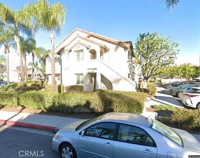 2 bed, 740 sqft, $3,250 — Photo 1