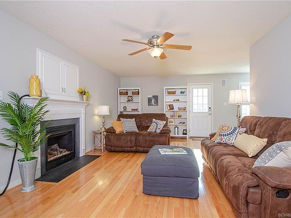 5th image of 1604 Limerick Dr