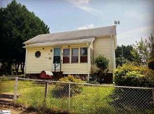 340 Poole St, Woodruff, SC 29388