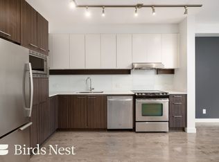 553 Foster Ave #308, Coquitlam, BC V3J0B5