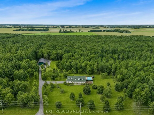 638 Saint Thomas Rd, Russell, ON K0A 1W0
