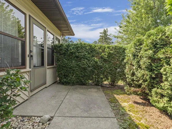 670 Saddle Ridge, Portage, WI 53901