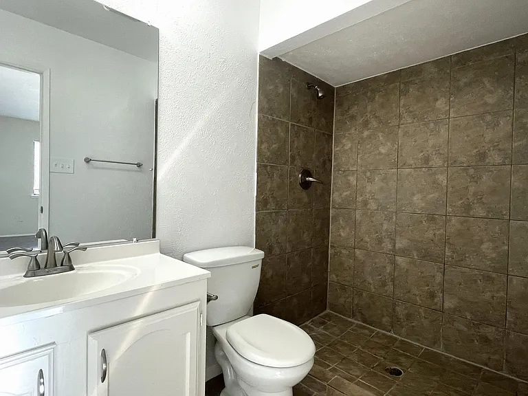 5608 Terry St — Photo 16