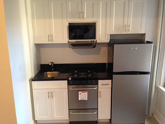 Rented by Mall Properties, Inc. | media 31