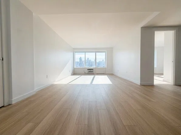 175 West 87th Street image 1 of 15