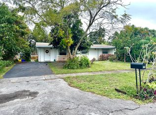 1426 Eden Rd, West Palm Beach, FL 33417