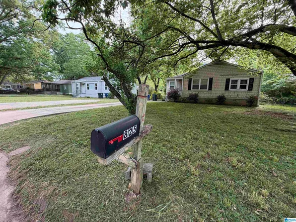 825 Meadowbrook Dr, Birmingham, AL 35215