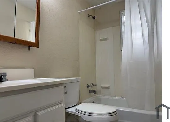 1 bed, 700 sqft, $1,050 — Photo 2