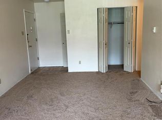 7723 Hazelcrest Dr APT H, Hazelwood, MO 63042