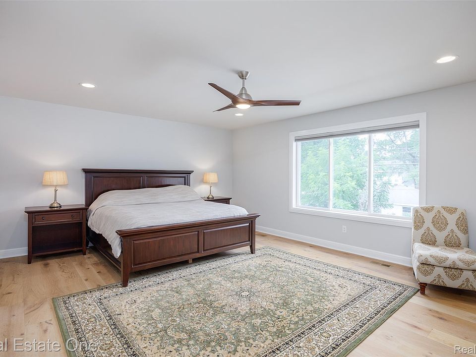 4715 Tonawanda Ave, photo 15