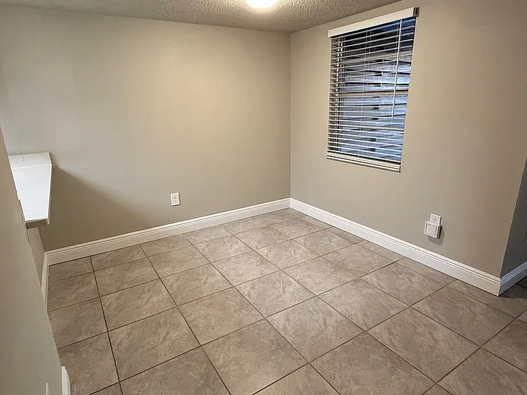 1431 Croftwood Dr #1431 — Photo 8