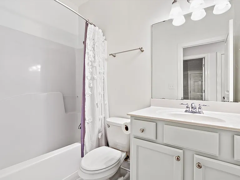 7899 Park Place Dr N — Photo 18