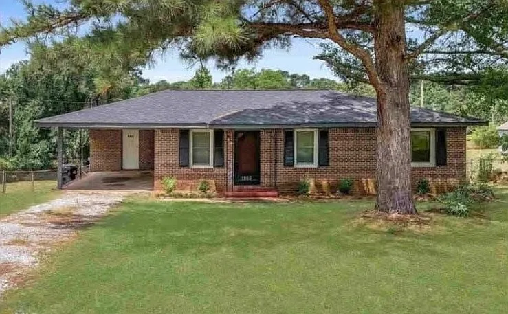 1285 N McDonough Rd — Photo 1