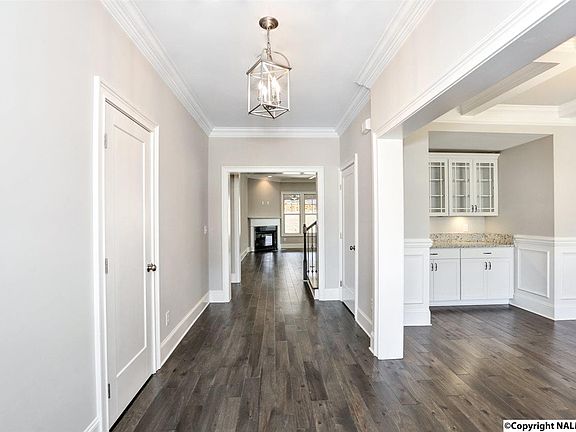 5th image of 7008 Jane Elizabeth Dr SE