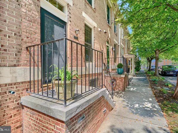 1206 S Streeper St, Baltimore, MD 21224