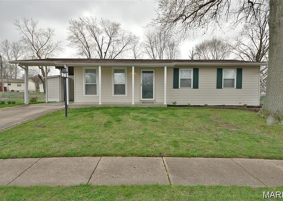 1st image of 1917 Torero Ln