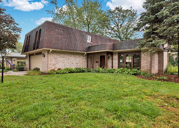 2nd image of 845 Deere Park Ct