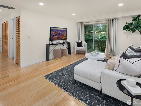 2nd image of 1414 154th Avenue NE #4407